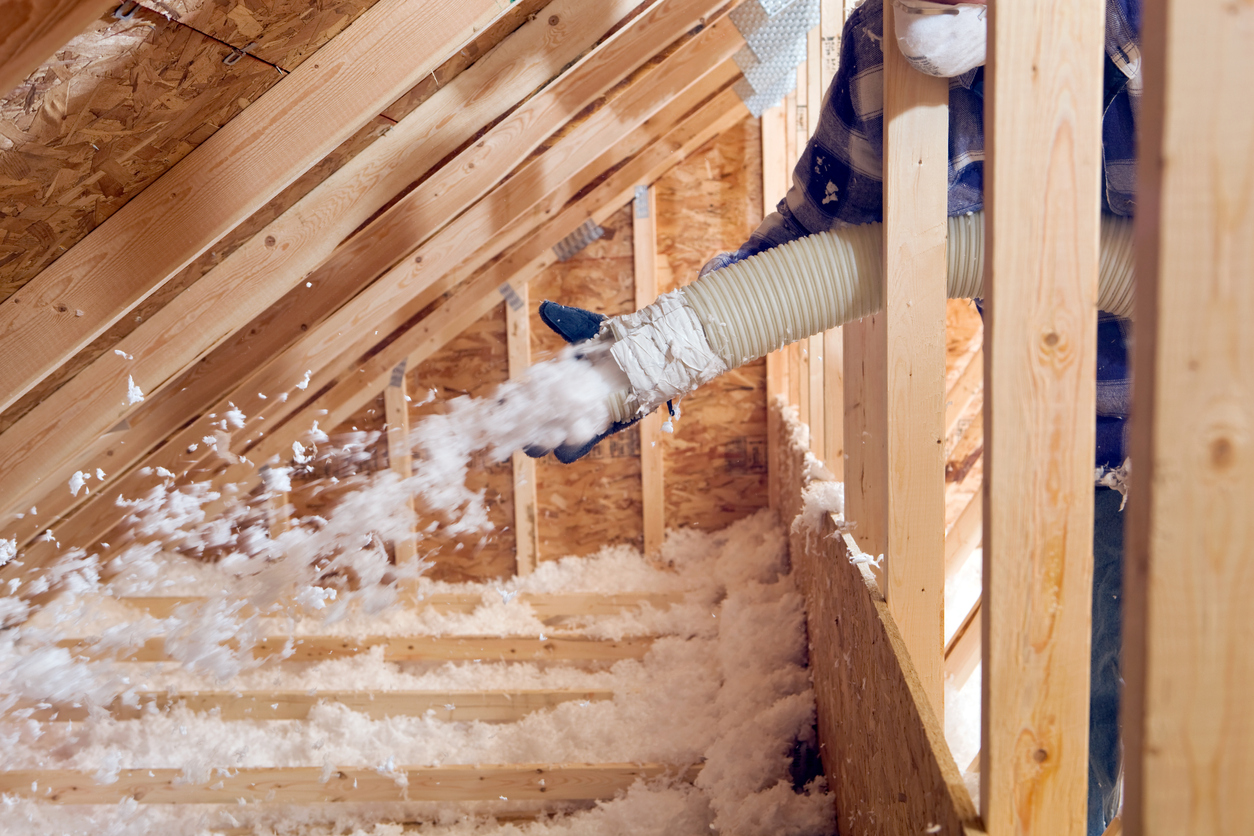 You are currently viewing Professional vs DIY Insulation for Your Home in 2023 & Beyond